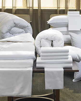 Sheraton Store Signature Bed & Bedding Set